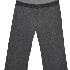 LULULEMON ATHLETICA SIZE 6 S SMALL GRAY CROPPED CAPRI YOGA PANTS SPORT